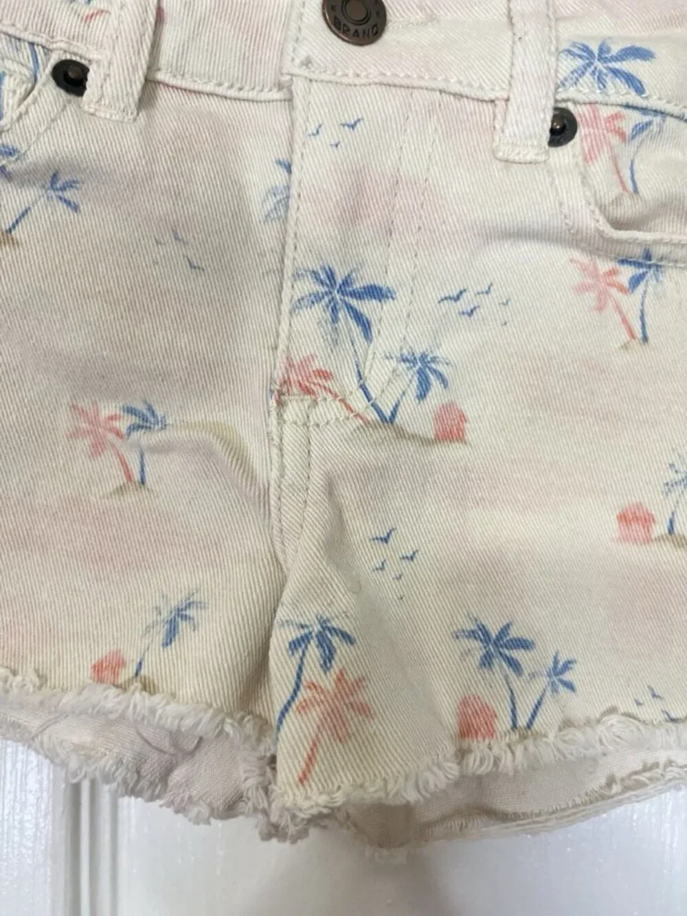 Lucky Brand Riley Shorts Girls Sz 3T Palm Trees Raw Hem Denim 5 Pocket Stretch